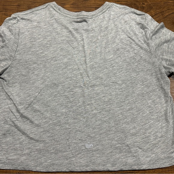 Alo Gray Crop Top Small - Picture 4 of 4